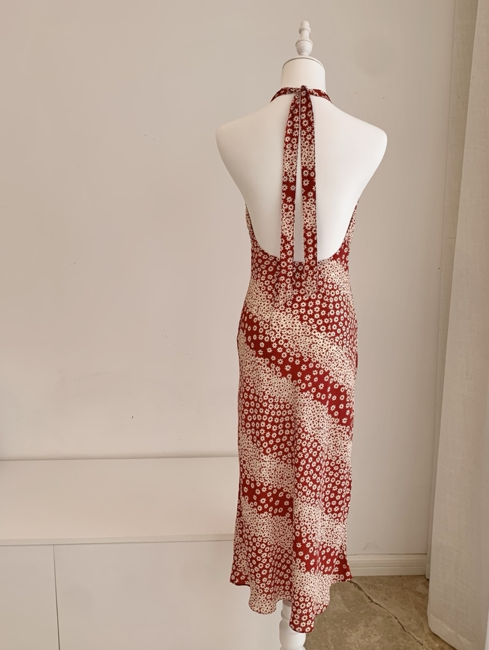 Realisation Par The Sadie Dress in Marguerite Rouge - Picture 11 of 12